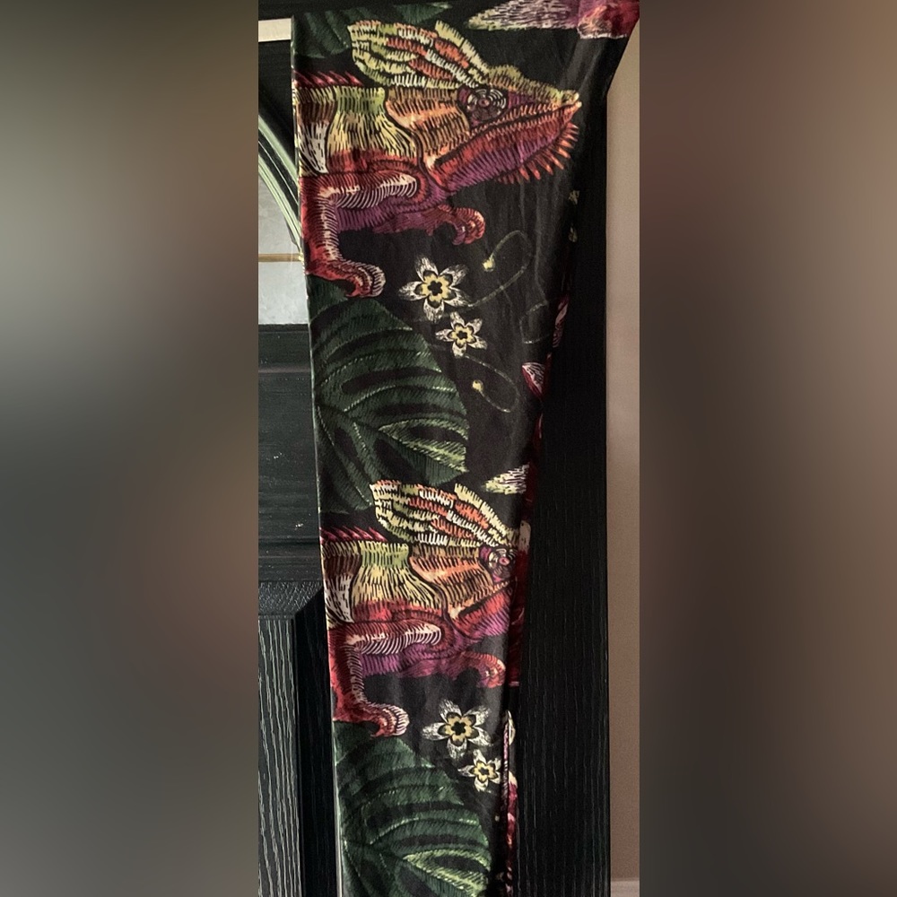 LuLaRoe Chameleon Leggings OS